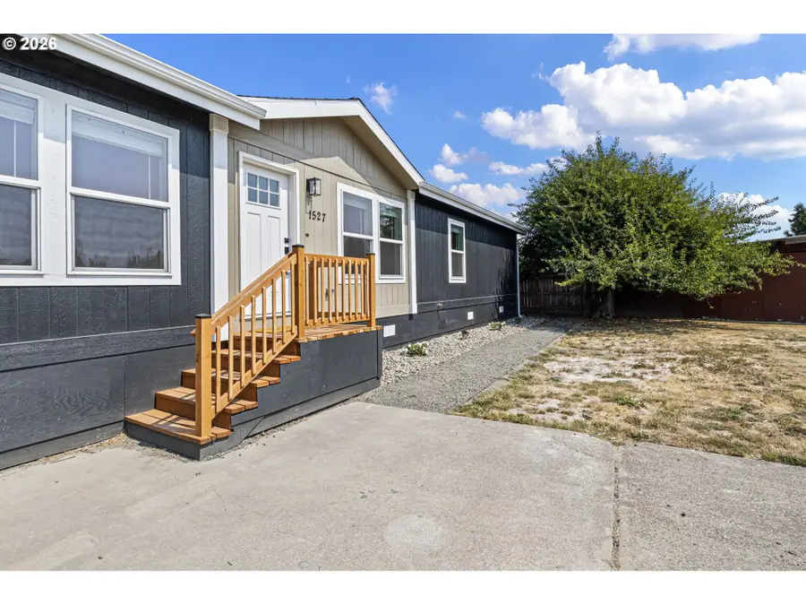 1527 NW 3rd St, McMinnville, OR 97128 - #2