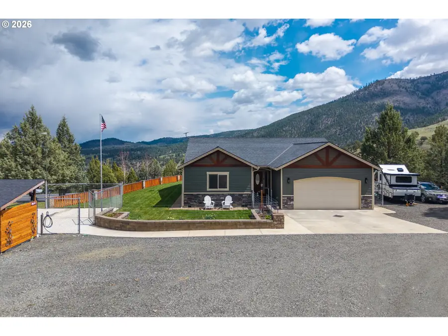 26807 Grand View Rd, Canyon City, OR 97820 - #2