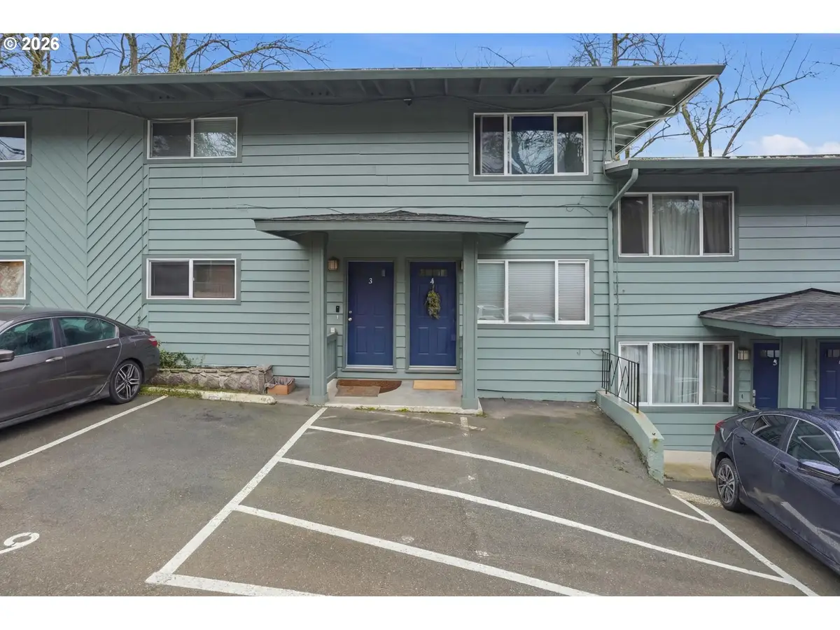 1015 SW Bertha Blvd #4, Portland, OR 97219 - #1