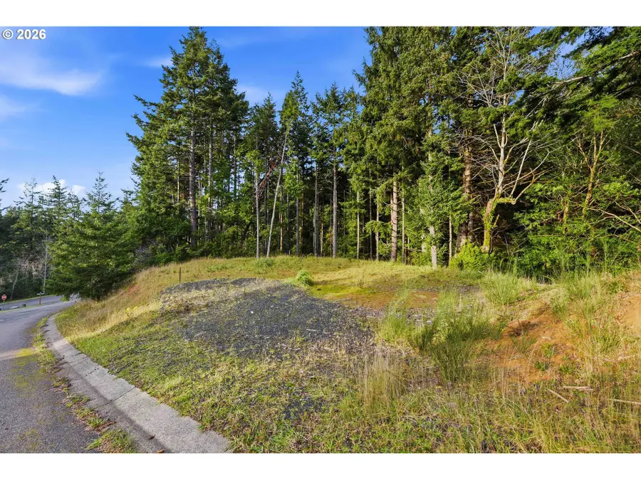 Dee Terrace #16, Port Orford, OR 97465 - #2