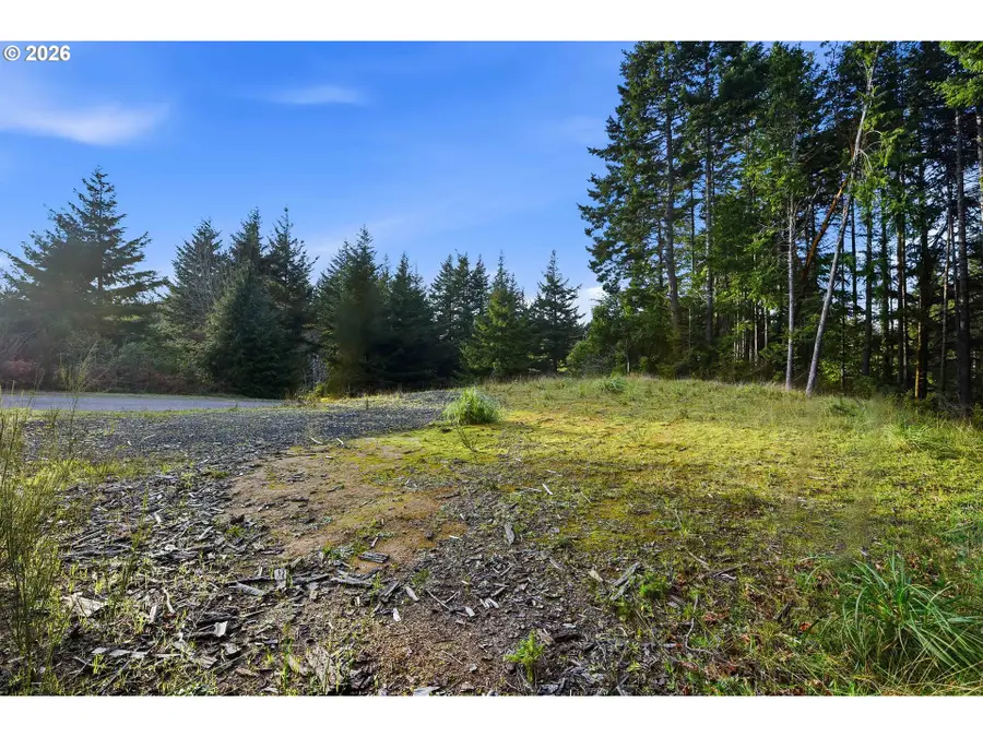 Dee Terrace #16, Port Orford, OR 97465 - #3