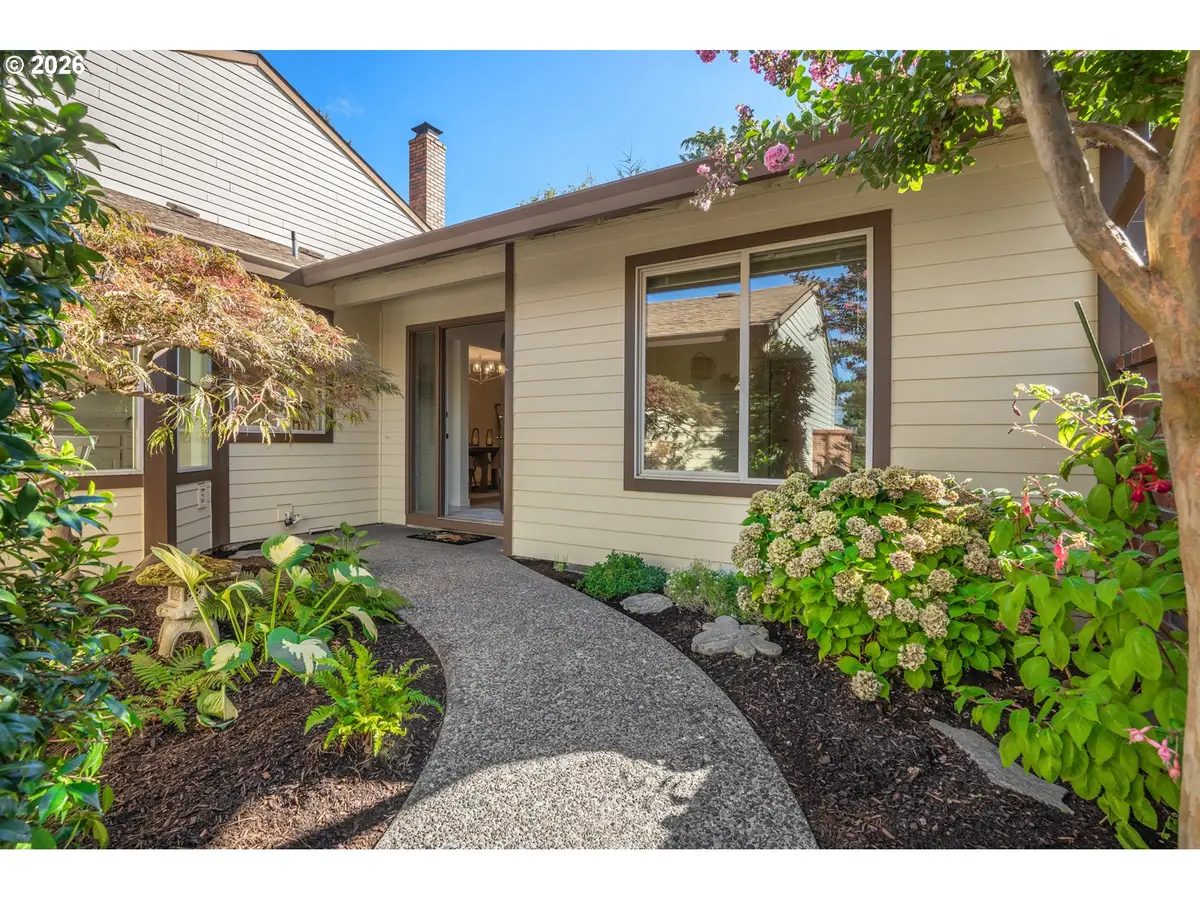 15660 SW Greenleaf Ct, Tigard, OR 97224 - #1