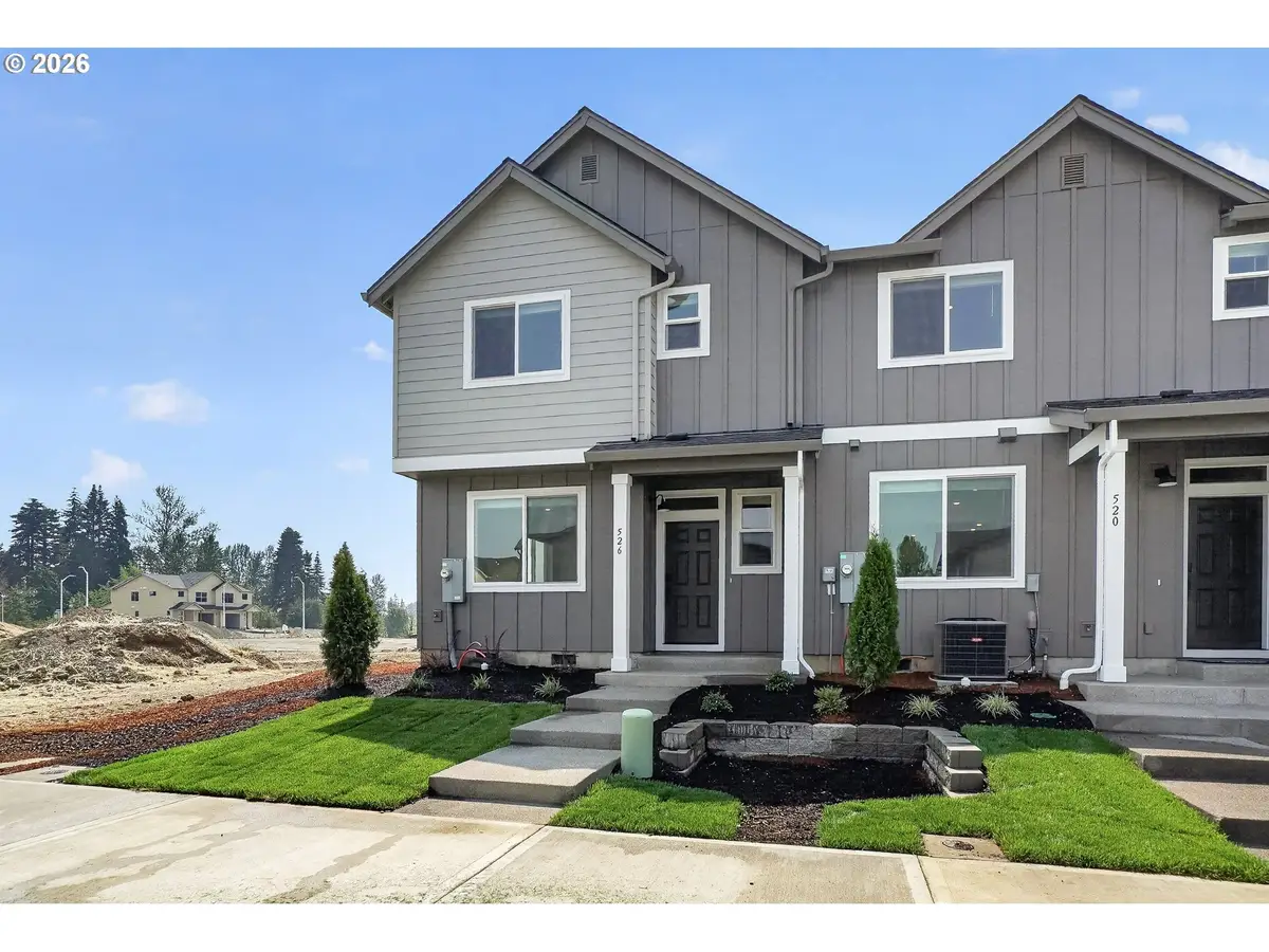 557 Upland Ave, Woodburn, OR 97071 - #1