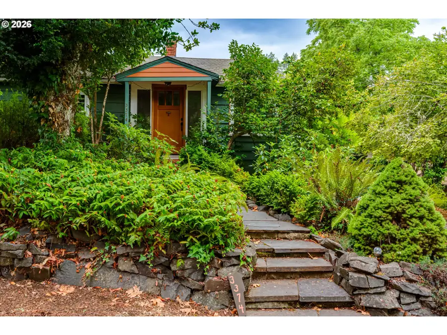 3374 Loma Linda Dr, Eugene, OR 97405 - #2
