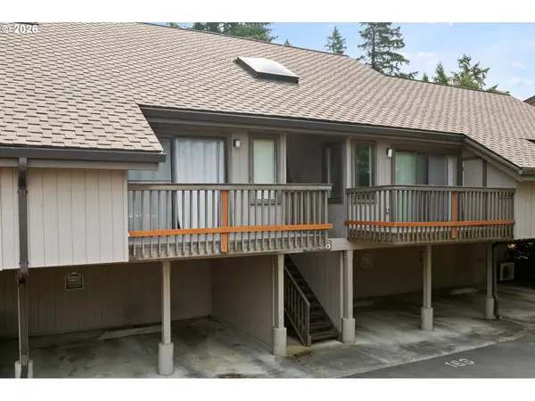 7736 SW Barnes Rd #B, Portland, OR 97225