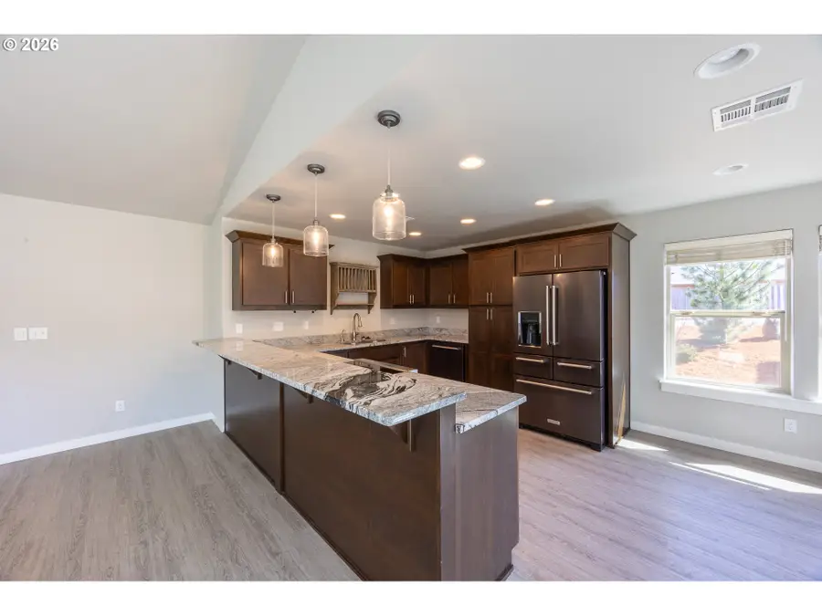 160 Braxton Ct, Roseburg, OR 97471 - #3