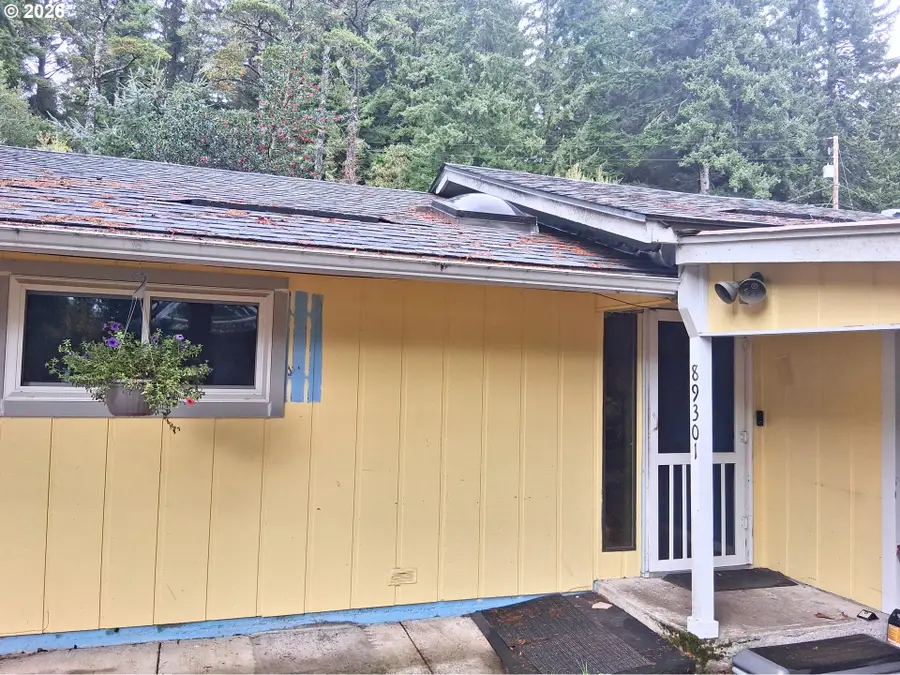 89301 Shore Crest Dr, Florence, OR 97439 - Image #2