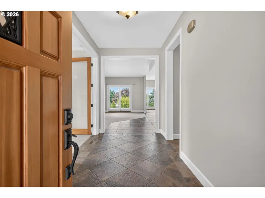 392 SW Dogwood Dr, Dundee, OR 97115 - #2