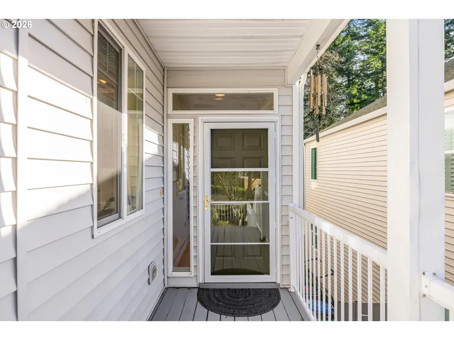 15760 SW Peachtree Dr, Tigard, OR 97224 - Image #2