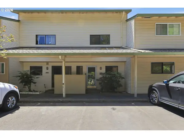 12054 N Jantzen Beach Ave, Portland, OR 97217