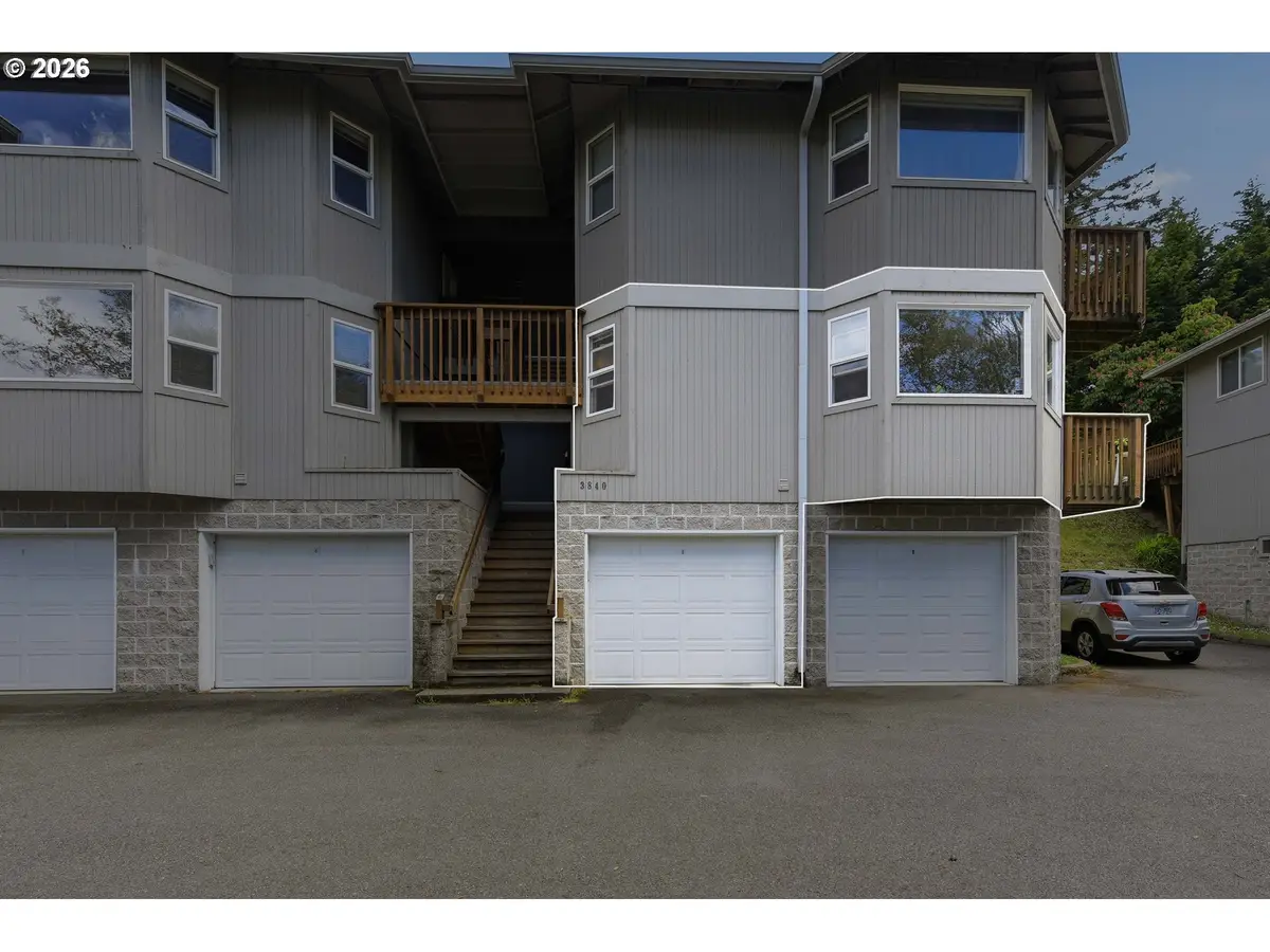 3840 Buccaneer Ln #A, North Bend, OR 97459 - #1