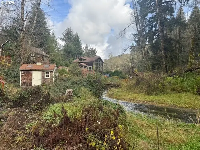 1415 N Alvord Ln, Otis, OR 97368 - Image #2