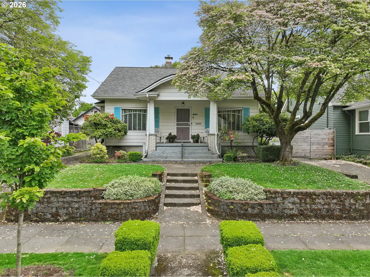 4044 N Massachusetts Ave, Portland, OR 97227 - #1