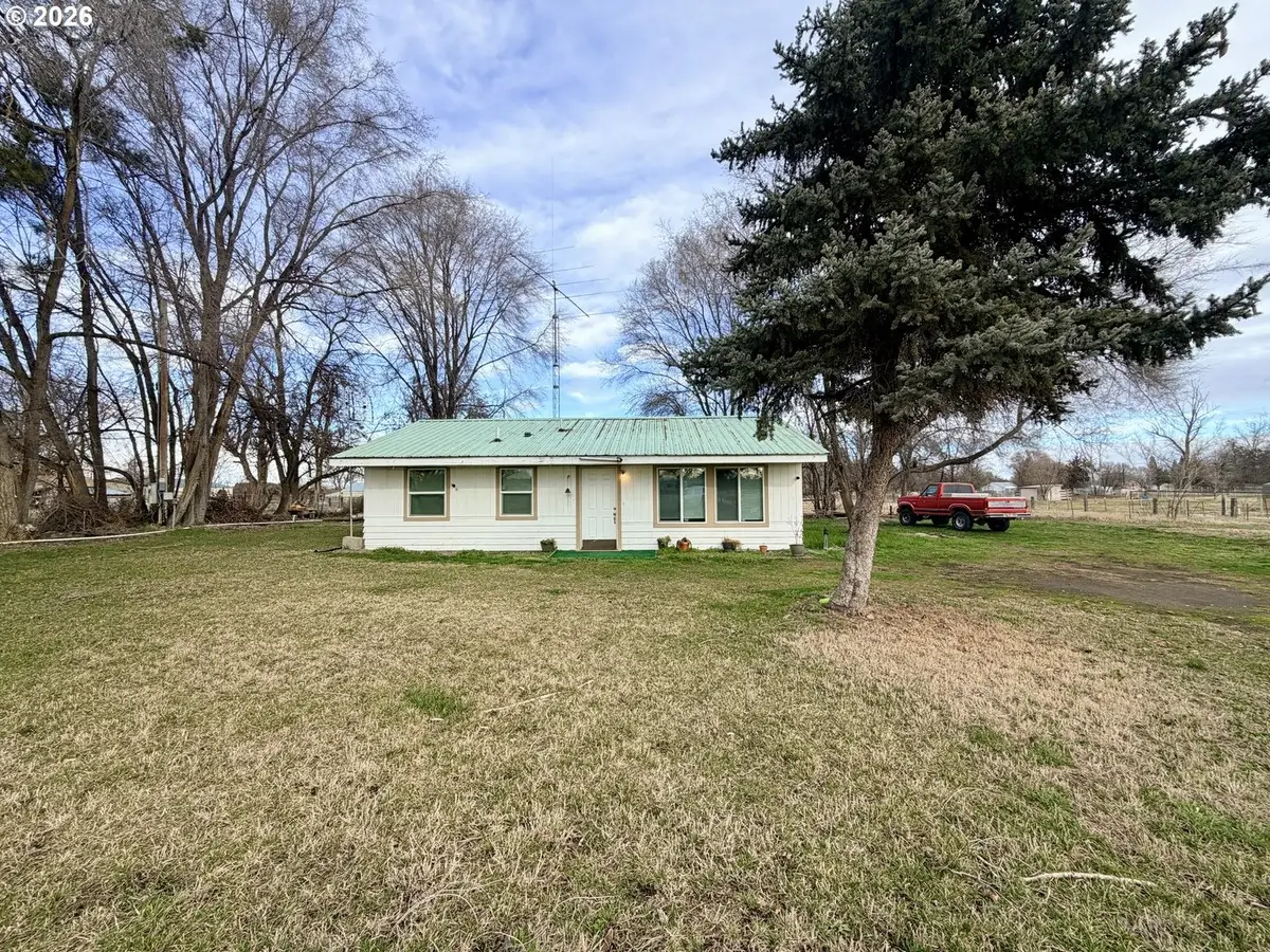 32255 Baxter Rd, Hermiston, OR 97838 - #1