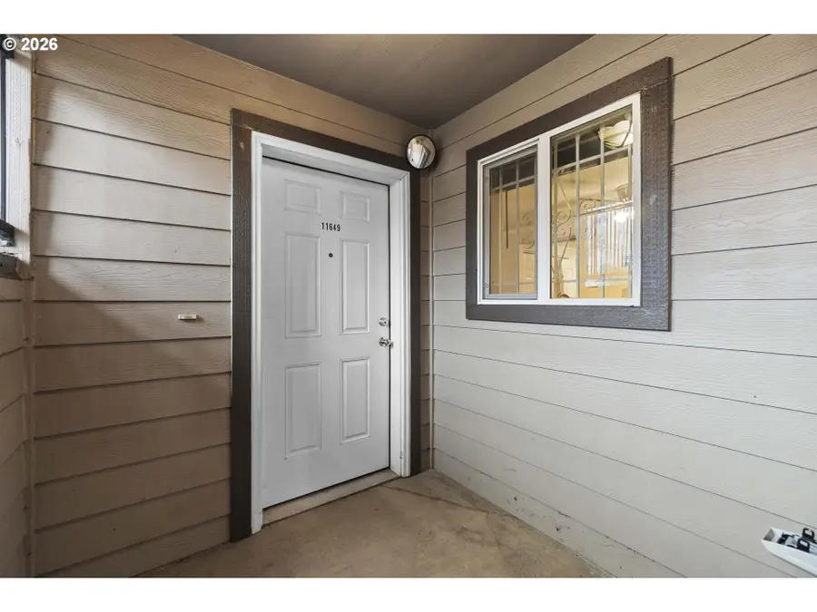 11649 SE Fuller Rd, Milwaukie, OR 97222 - Image #2