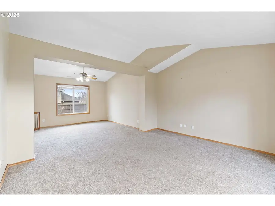 1027 SE Strebin Rd, Troutdale, OR 97060 - #3