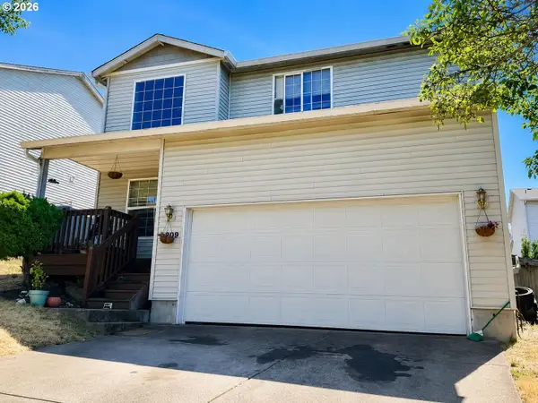 1209 W 32nd Cir, Vancouver, WA 98660