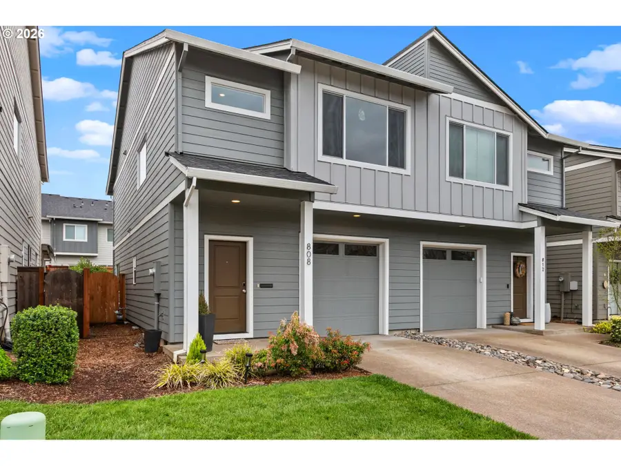 808 S 23rd Ave, Cornelius, OR 97113 - #2