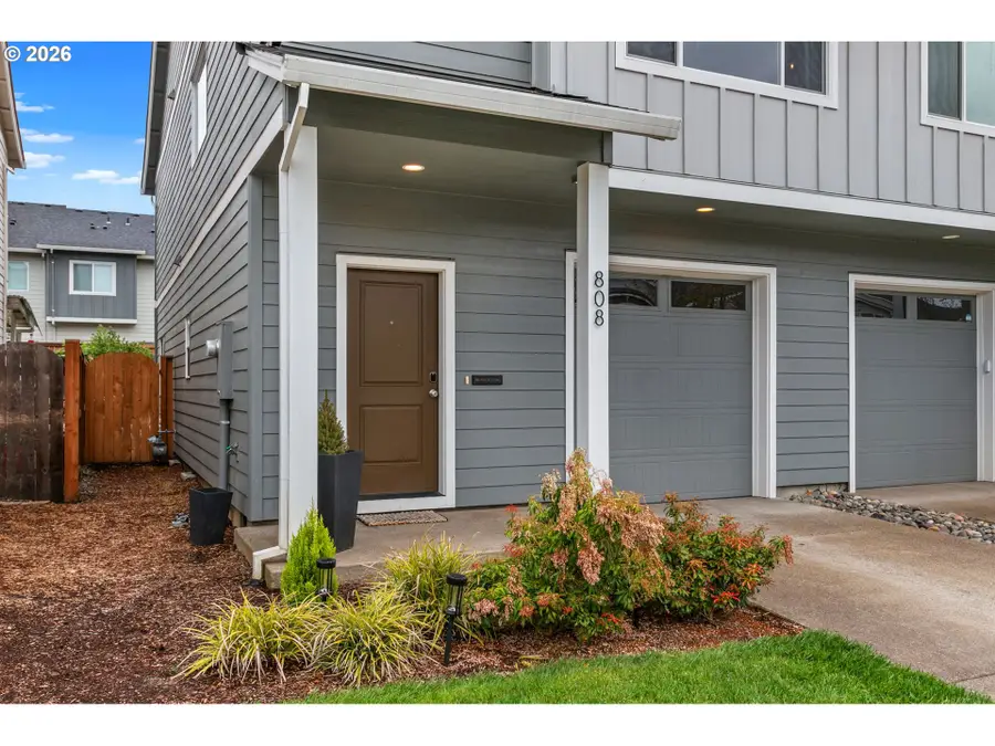 808 S 23rd Ave, Cornelius, OR 97113 - #3