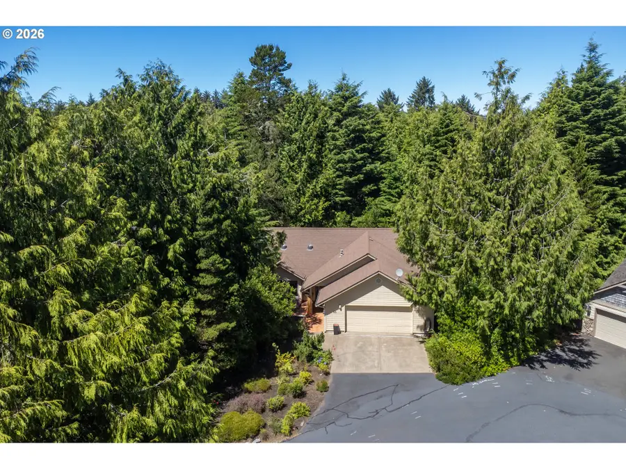 95 SW Cormorant, Depoe Bay, OR 97341 - Image #2