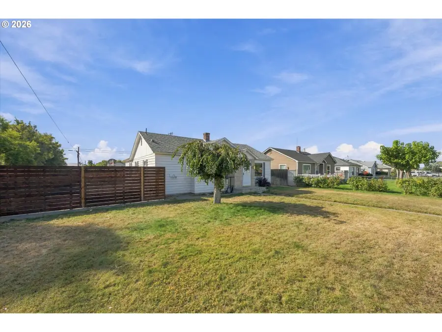 1704 W Yakima St, Pasco, WA 99301 - #2