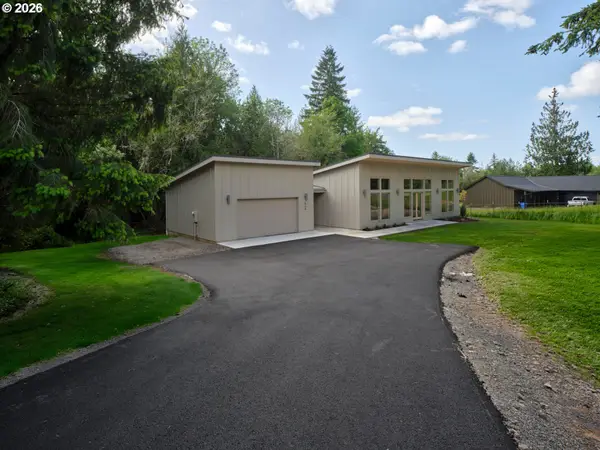 956 Paine Rd, CastleRock, WA 98611