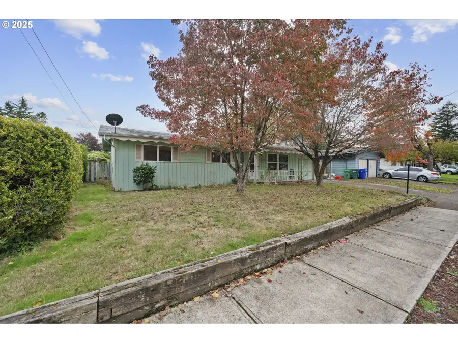 18918 NE Davis St, Portland, OR 97230 - Image #2