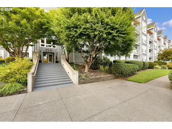 520 SE Columbia River Dr #330, Vancouver, WA 98661