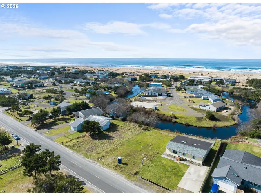 33705 I St, Long Beach North Beach Peninsula, WA 98640 - #3