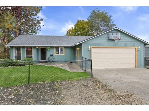 125 Aloha Ct, Roseburg, OR 97471
