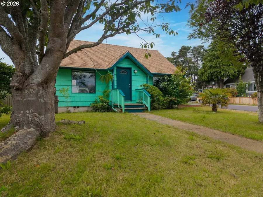 1549 NW Grove St Nw, Newport, OR 97365 - #3