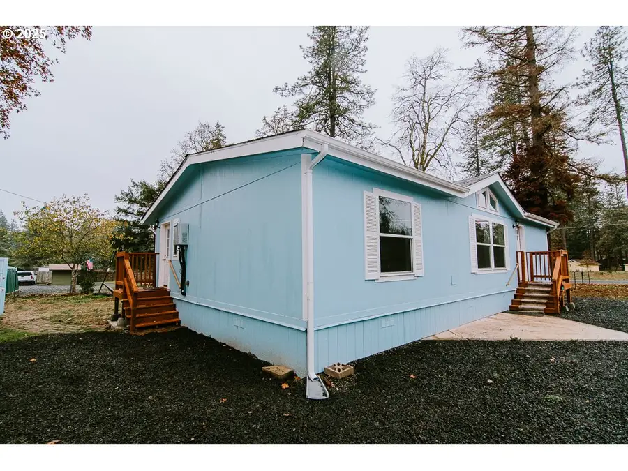 88247 Ellmaker Rd, Veneta, OR 97487 - Image #2