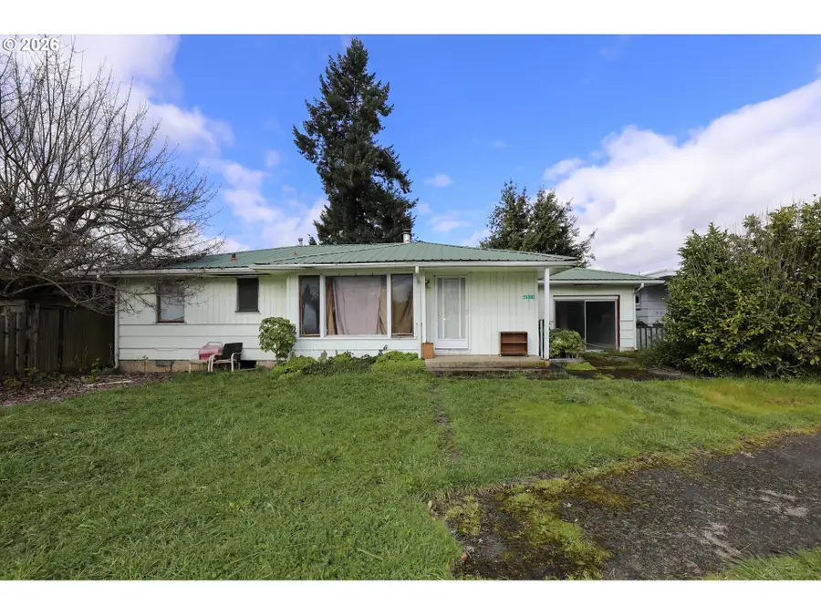 491 NW Douglas Blvd, Winston, OR 97496 - Image #2