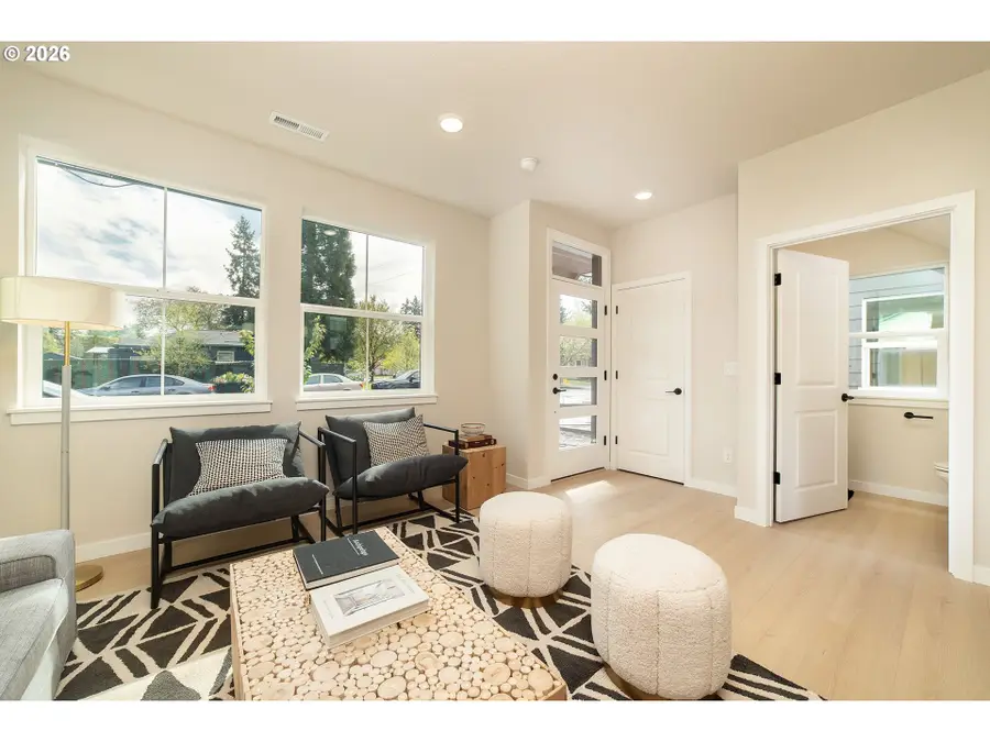 2561 SE 58th Ave, Portland, OR 97206 - #2