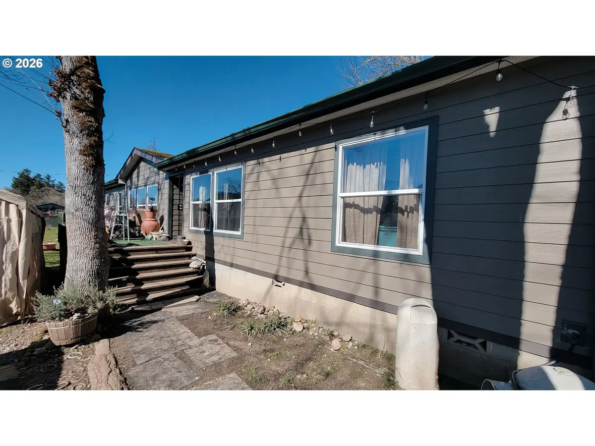 514 Eakin Rd, Azalea, OR 97410 - #1