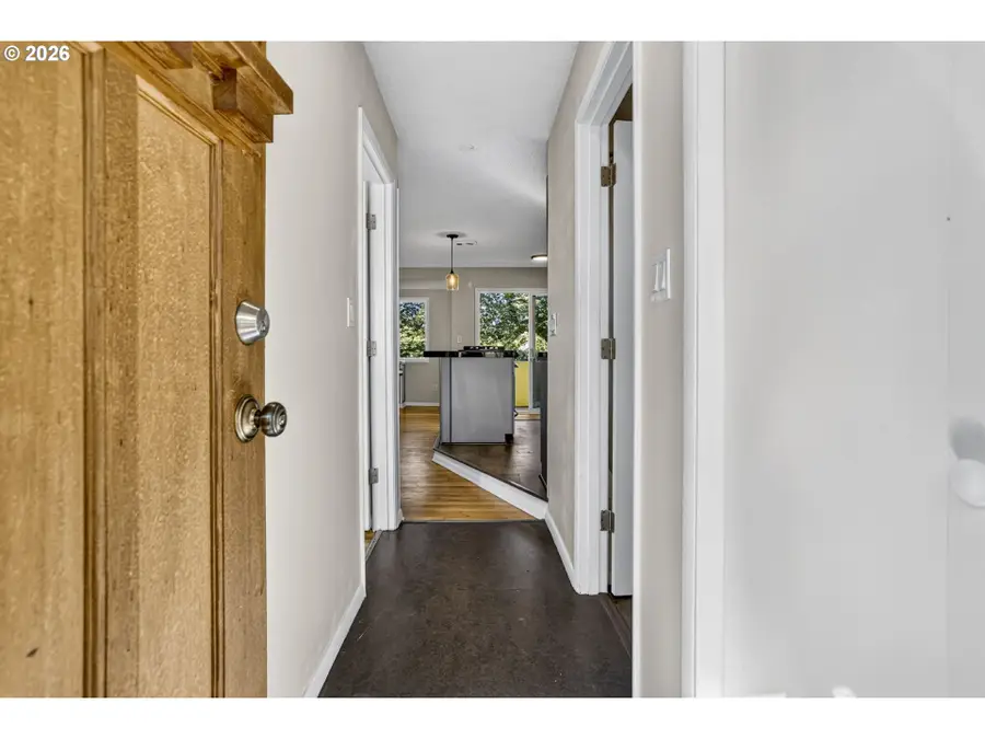 925 NE 68th Ave, Portland, OR 97213 - #2
