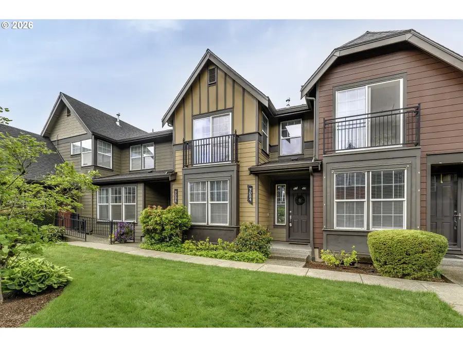 7084 NE Stonewater St, Hillsboro, OR 97124 - #2