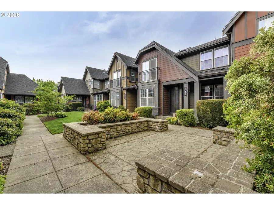 7084 NE Stonewater St, Hillsboro, OR 97124 - #3