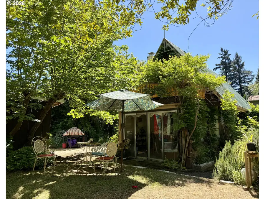 183 Ecklund St, Canyonville, OR 97417 - #2