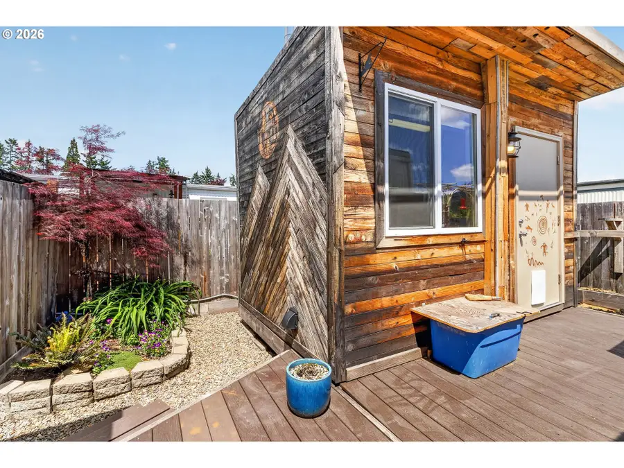 205 S 54th St #80, Springfield, OR 97478 - #2