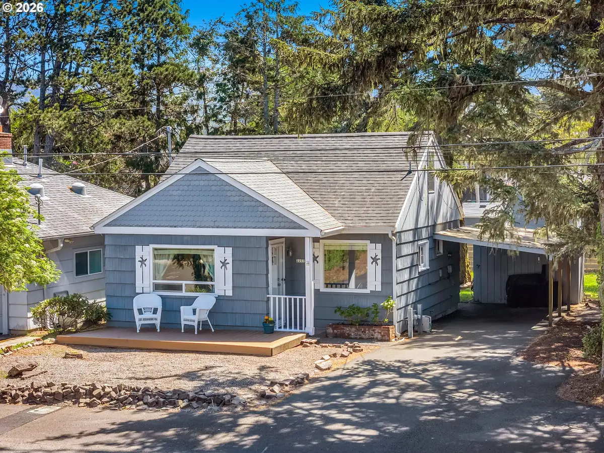 2217 S Columbia St, Seaside, OR 97138 - #1