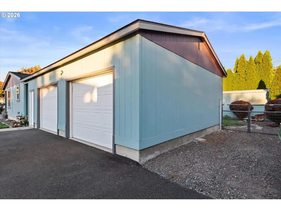 10501 G Ct, Island City, OR 97850 - #3