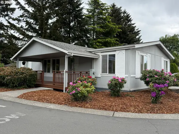 5701 NE St Johns Rd #64, Vancouver, WA 98661
