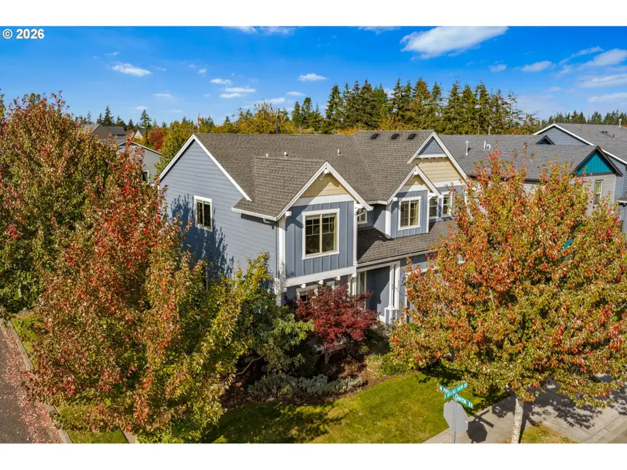 405 N Helens View Dr, Ridgefield, WA 98642 - #2