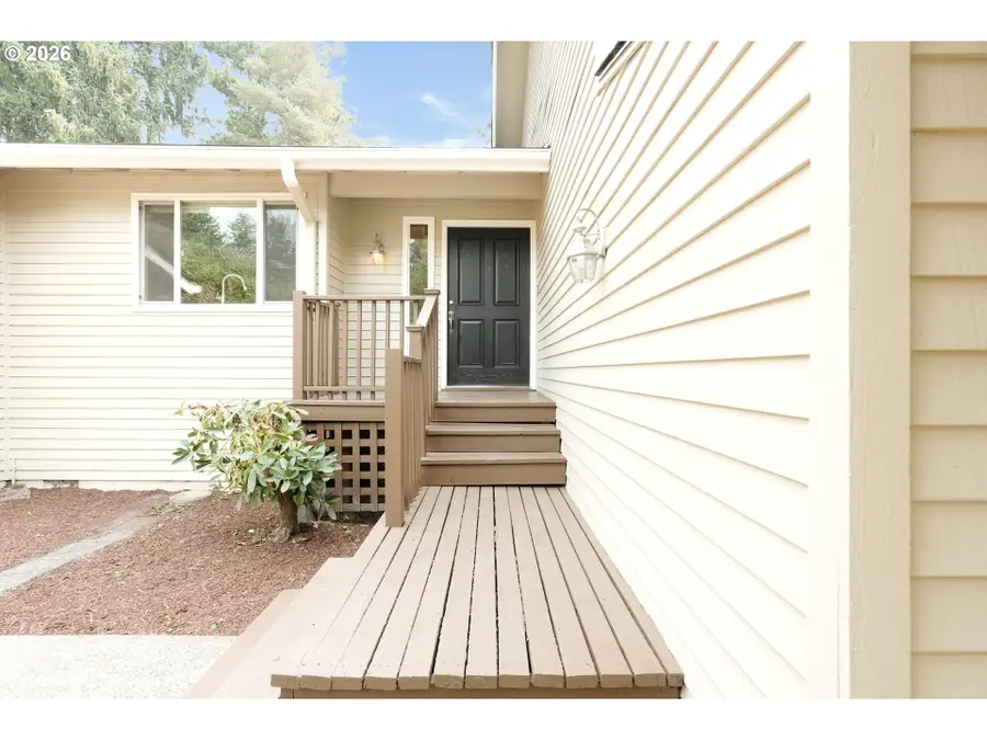 14584 Rainbow Dr, Lake Oswego, OR 97035 - #3