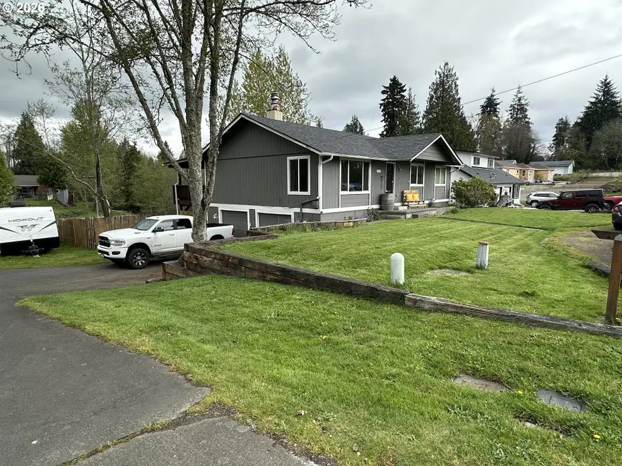 613 Olson Rd, Longview, WA 98632 - #2