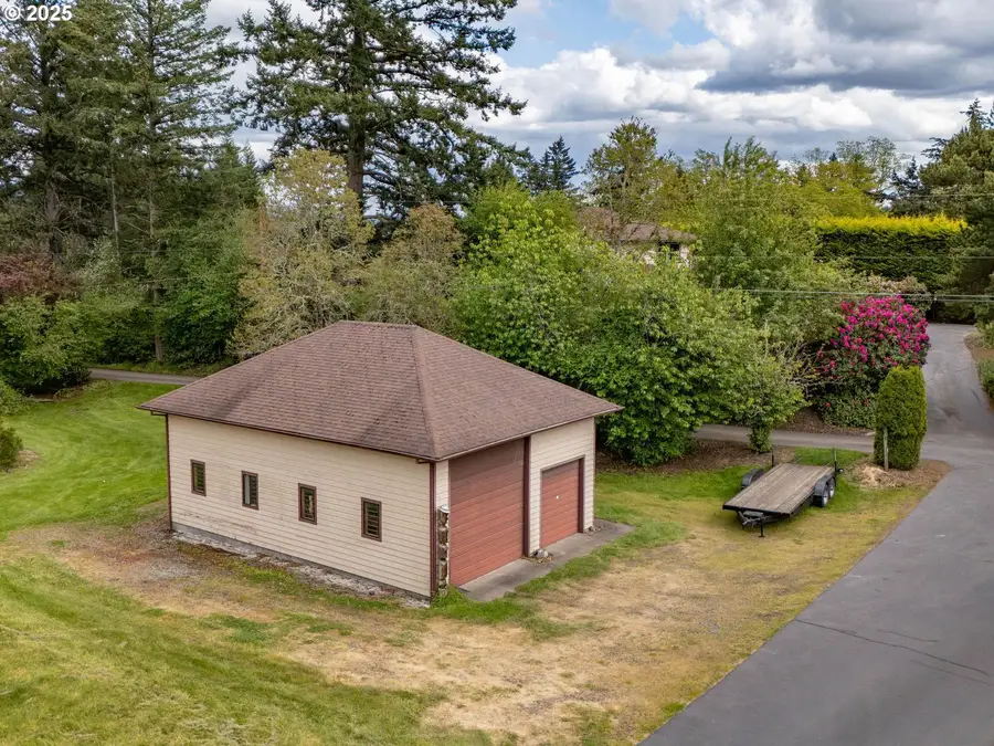 18036 NW Emmaus Ln, Portland, OR 97231 - Image #3