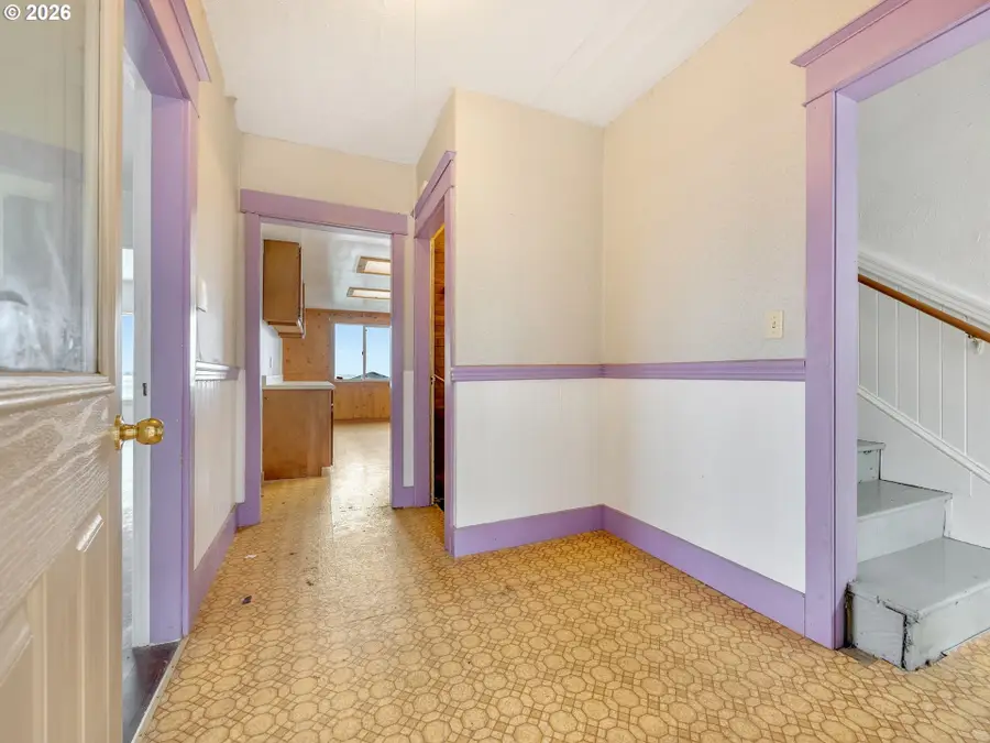 590 Rivington St, Astoria, OR 97103 - #3