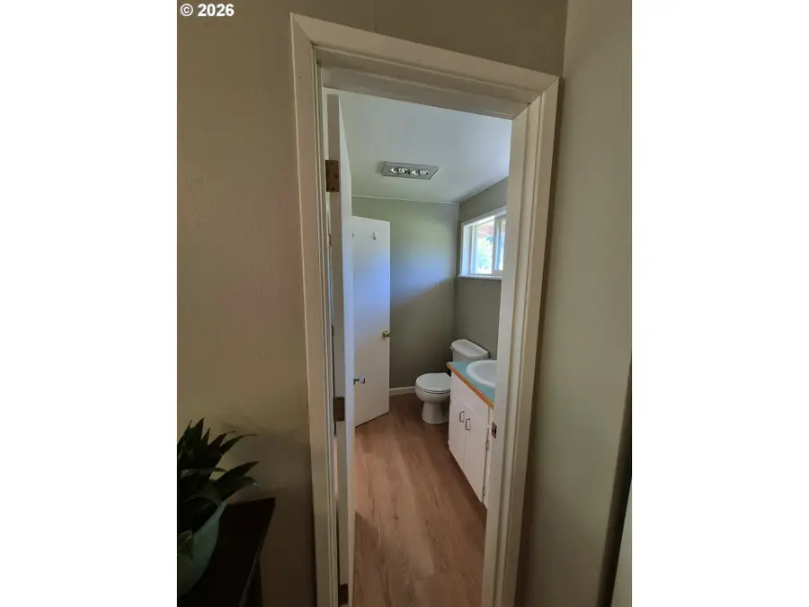 1766 Berwin Ln, Eugene, OR 97404 - #2