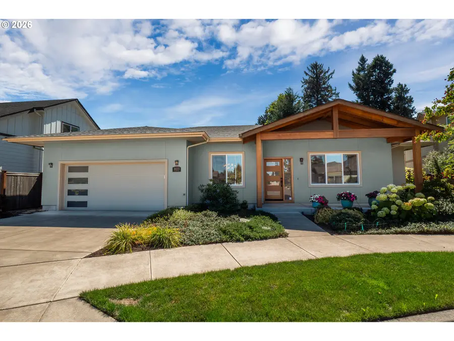 1023 Lupine St, Springfield, OR 97477 - #2